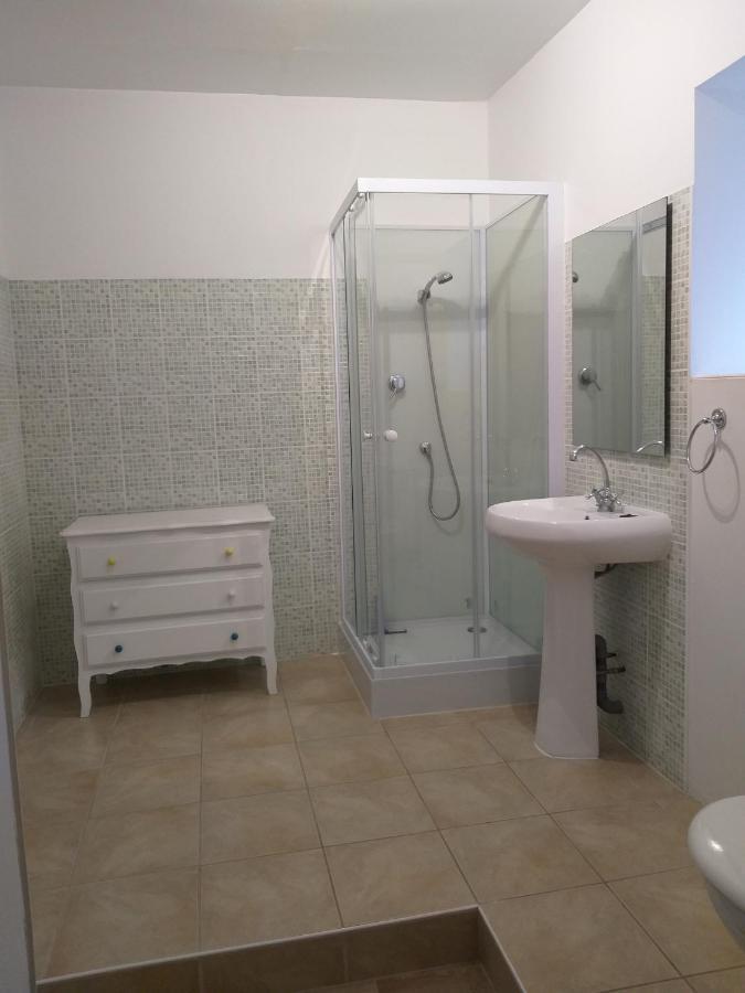 LA LAUJÈRE IVIE - Gîte&Piscine privative Saint-Hilaire-du-Bois  Extérieur photo